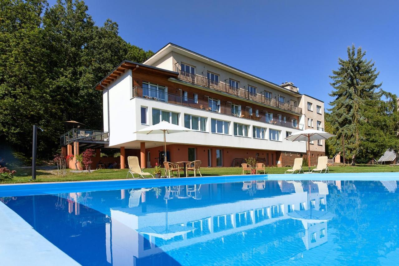 Hotel Kochau Kovacova Exterior foto